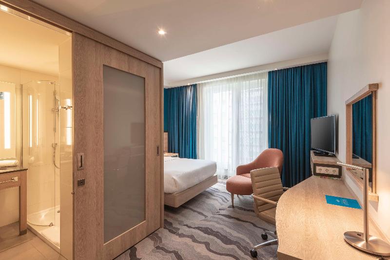 Hampton by Hilton Berlin City Alexanderplatz - Oda