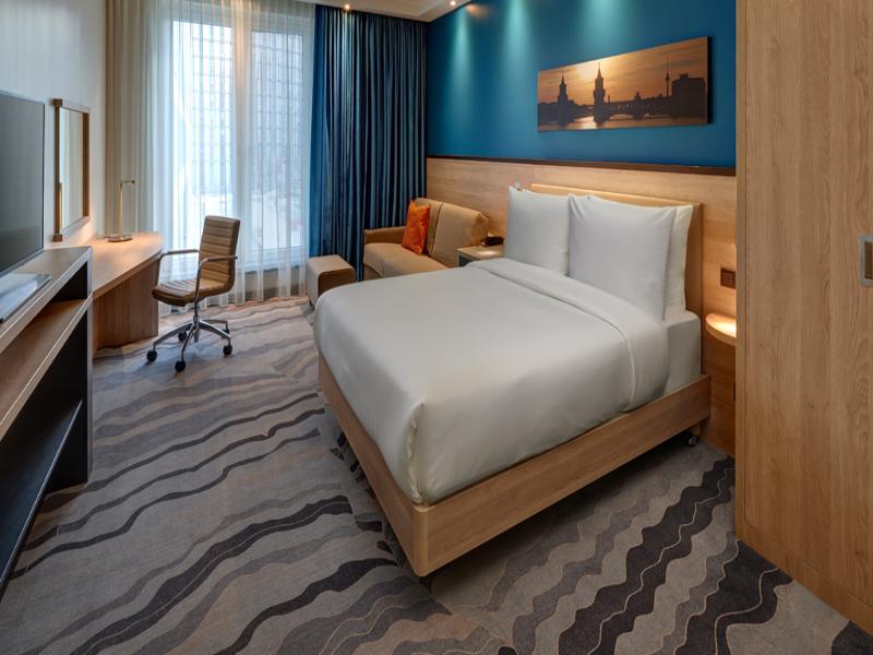 Hampton by Hilton Berlin City Alexanderplatz - Oda