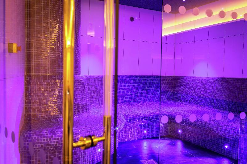 Lincoln Plaza London, Curio Collection by Hilton - Aktivite