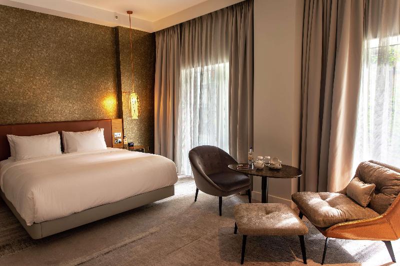 Lincoln Plaza London, Curio Collection by Hilton - Oda