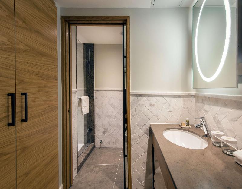 Lincoln Plaza London, Curio Collection by Hilton - Oda