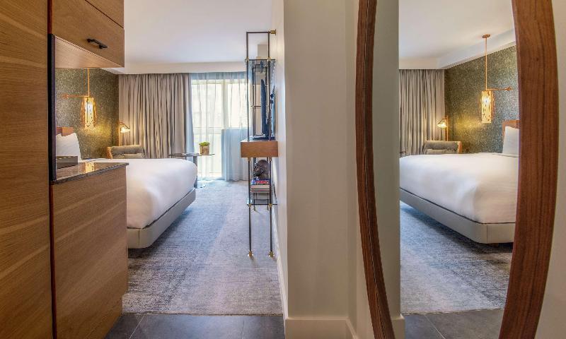 Lincoln Plaza London, Curio Collection by Hilton - Oda