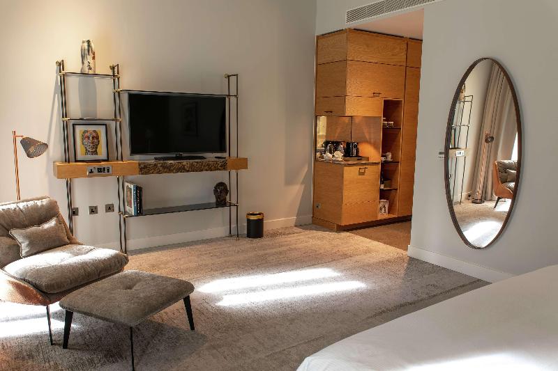 Lincoln Plaza London, Curio Collection by Hilton - Oda