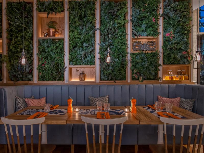 Lincoln Plaza London, Curio Collection by Hilton - Restoran