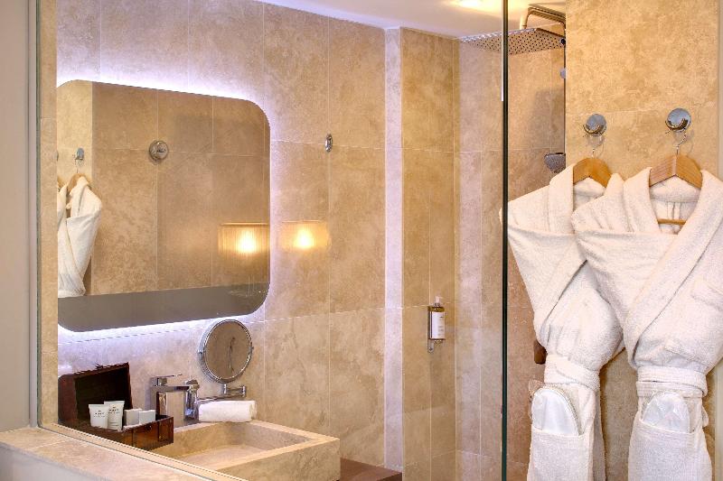 Grand Hotel des Sablettes Plage, Curio by Hilton - Oda