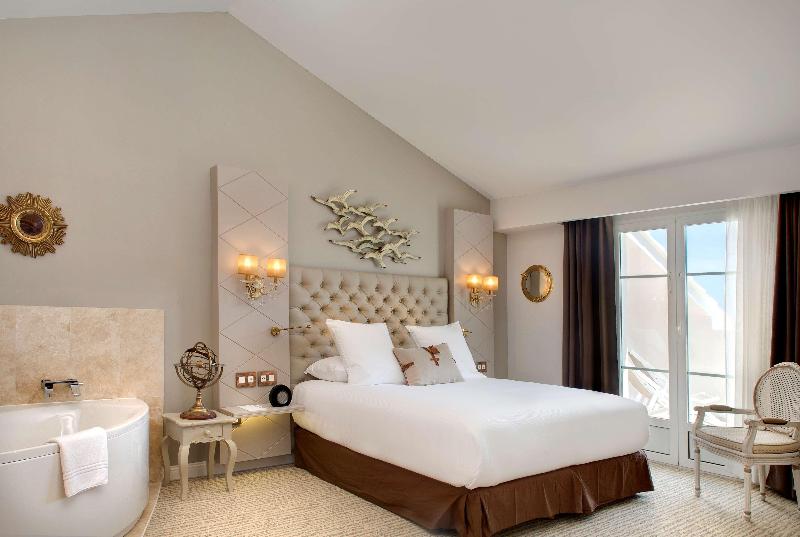 Grand Hotel des Sablettes Plage, Curio by Hilton - Oda