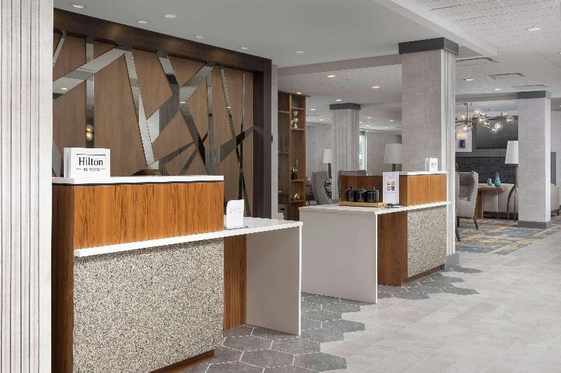 Hilton Garden Inn Westchester Dobbs Ferry - Lobi