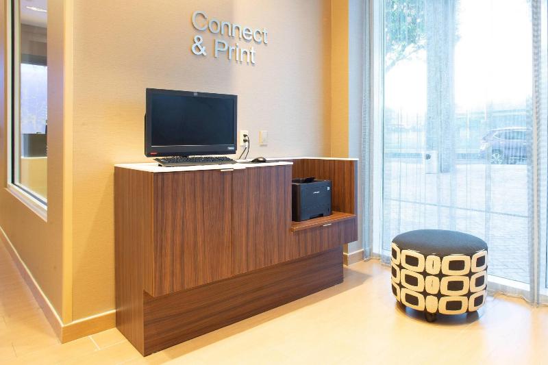 Fairfield Inn&Suites New York Queens/Fresh Meadows - Genel
