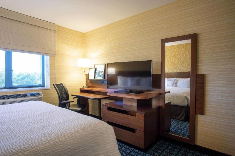 Fairfield Inn&Suites New York Queens/Fresh Meadows - Oda