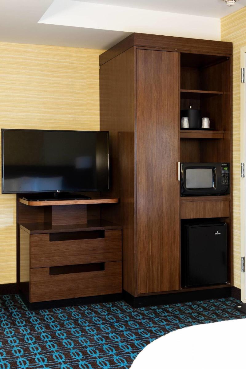 Fairfield Inn&Suites New York Queens/Fresh Meadows - Oda