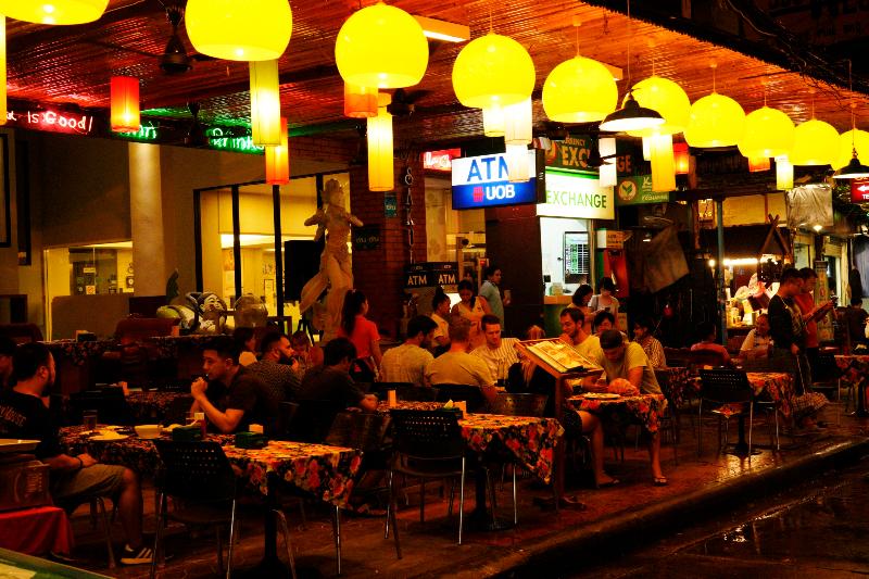 Villa Cha Cha Rambuttri - Bar