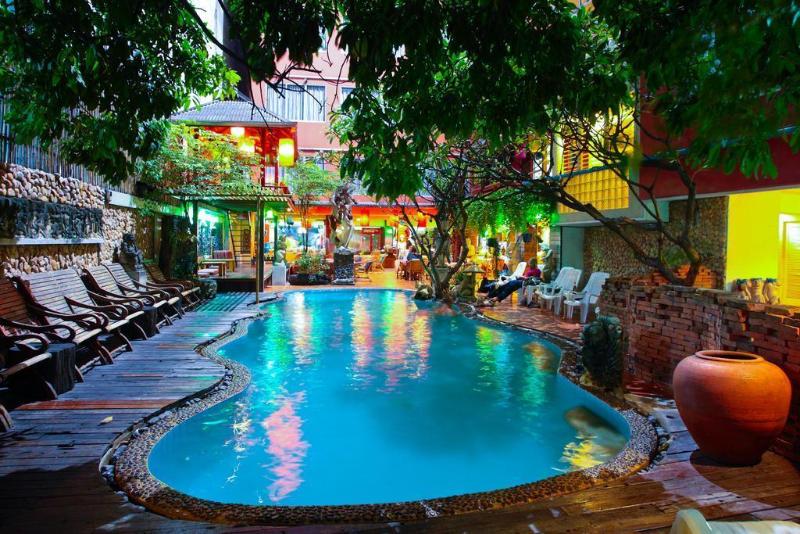 Villa Cha Cha Banglumphu - Havuz