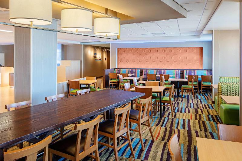 Fairfield Inn & Suites North Bergen - Restoran