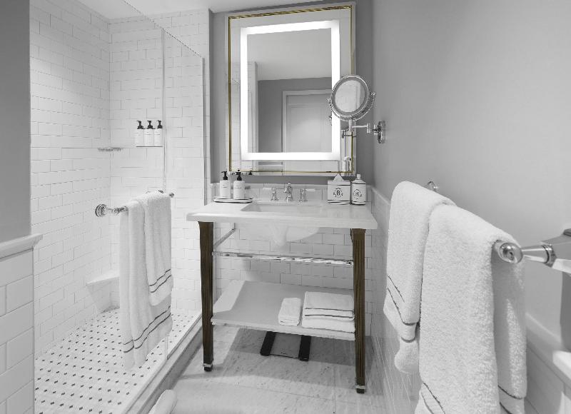 Intercontinental Hotels New York Barclay By IHG - Oda