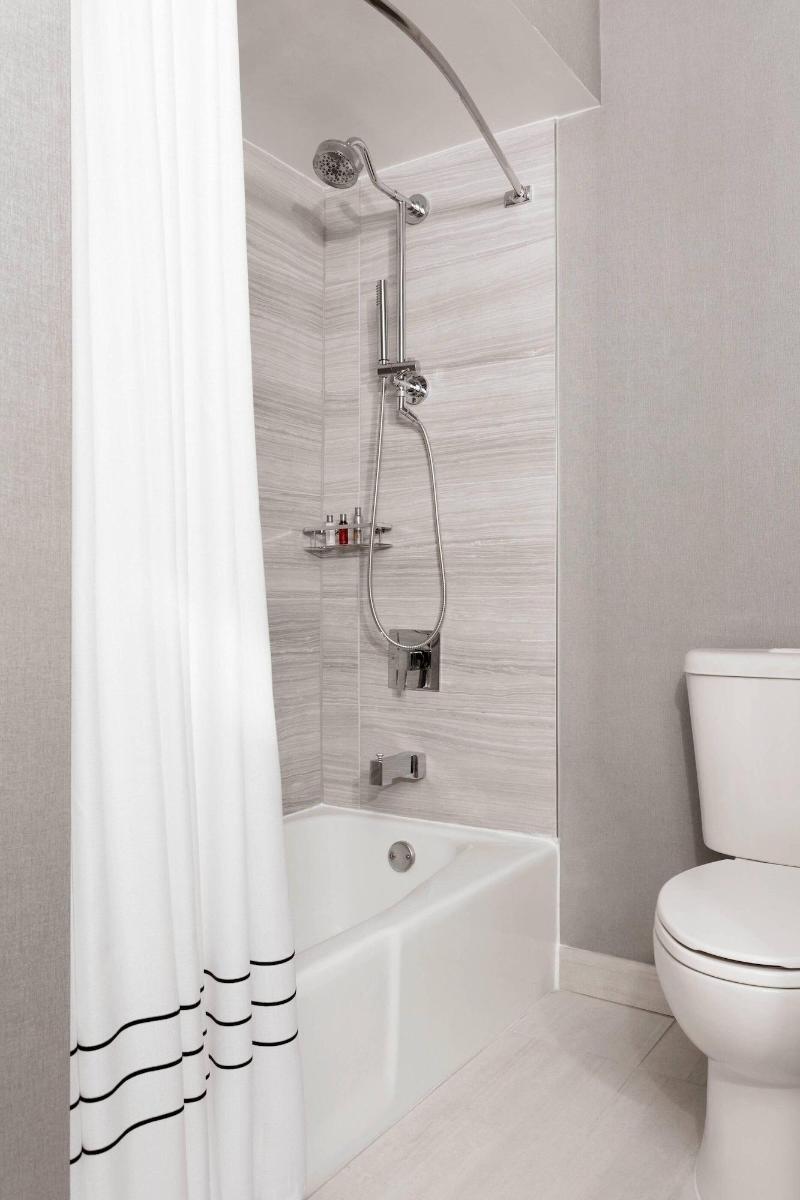 New York Marriott Downtown - Oda