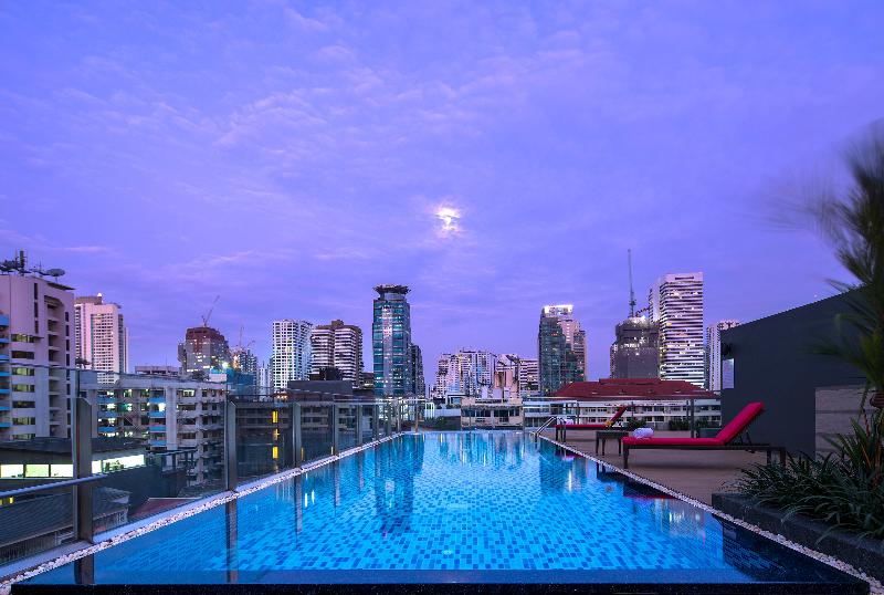 Travelodge Sukhumvit 11 - Havuz