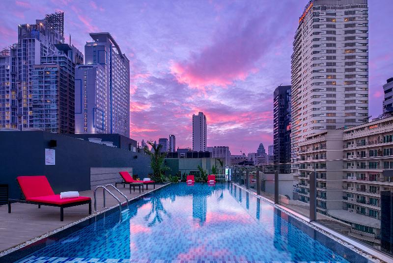 Travelodge Sukhumvit 11 - Havuz