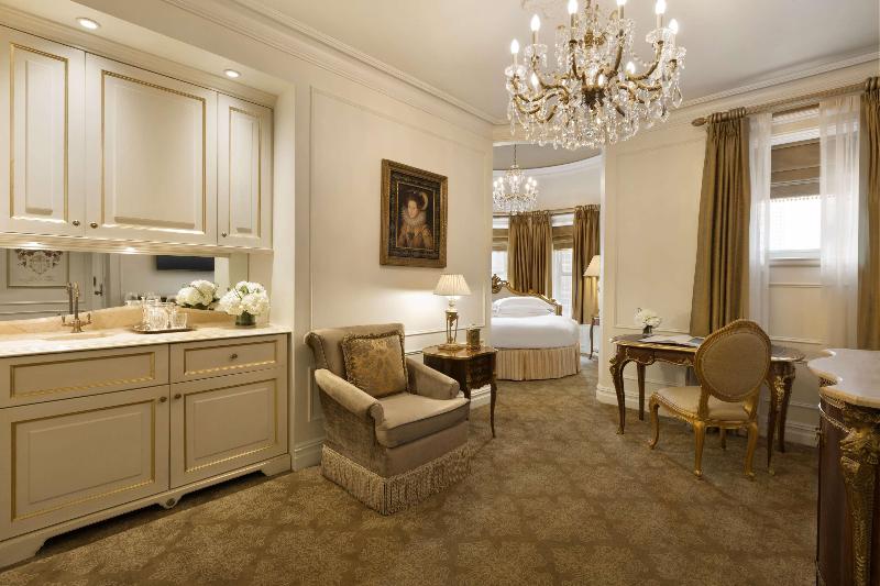 The Plaza - A Fairmont Managed Hotel - Oda