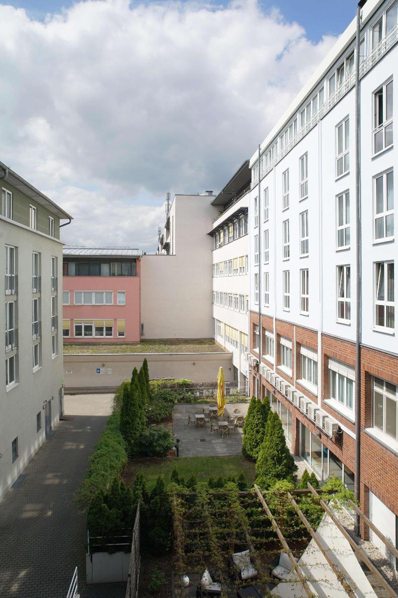 Courtyard Dresden - Genel