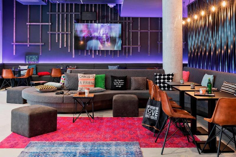 Moxy Frankfurt East - Lobi
