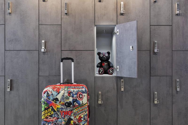 Moxy Frankfurt East - Lobi
