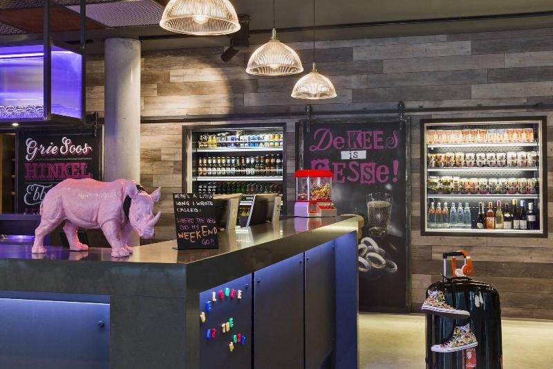 Moxy Frankfurt East - Lobi