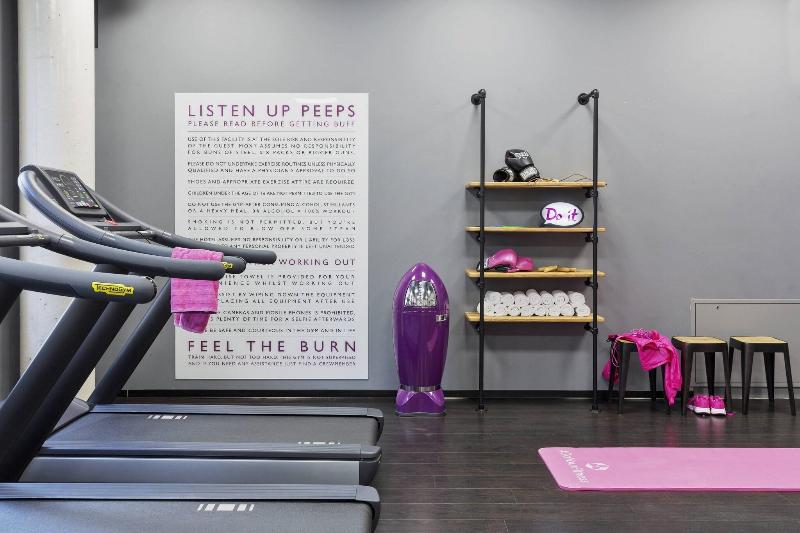 Moxy Frankfurt East - Aktivite