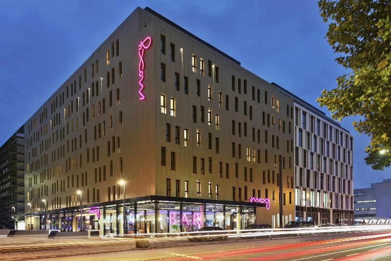 Moxy Frankfurt East - Genel