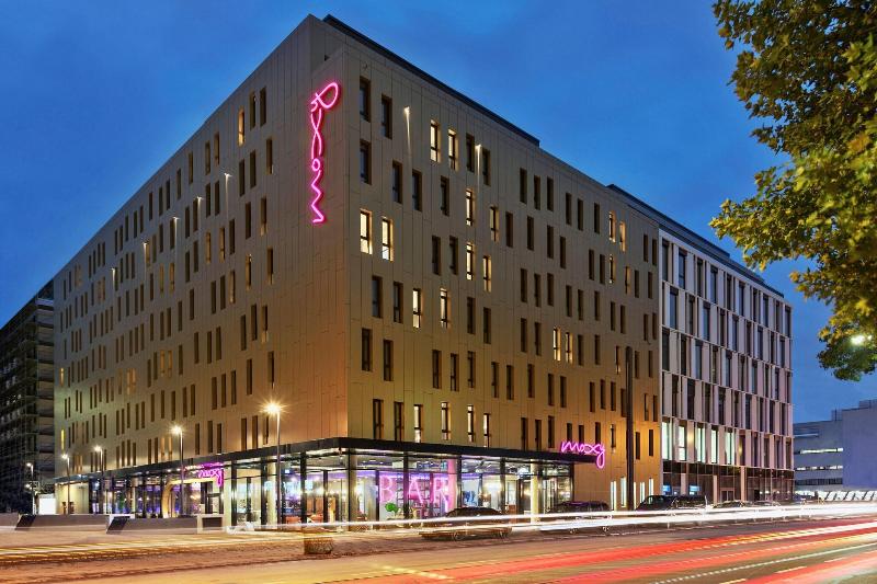 Moxy Frankfurt East - Genel