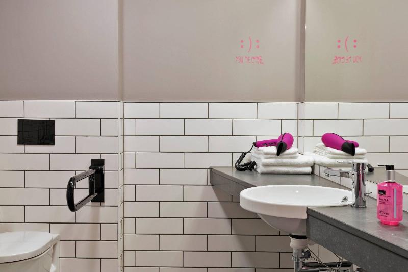 Moxy Frankfurt East - Oda