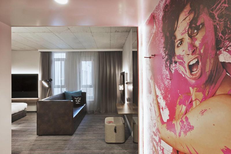Moxy Frankfurt East - Oda