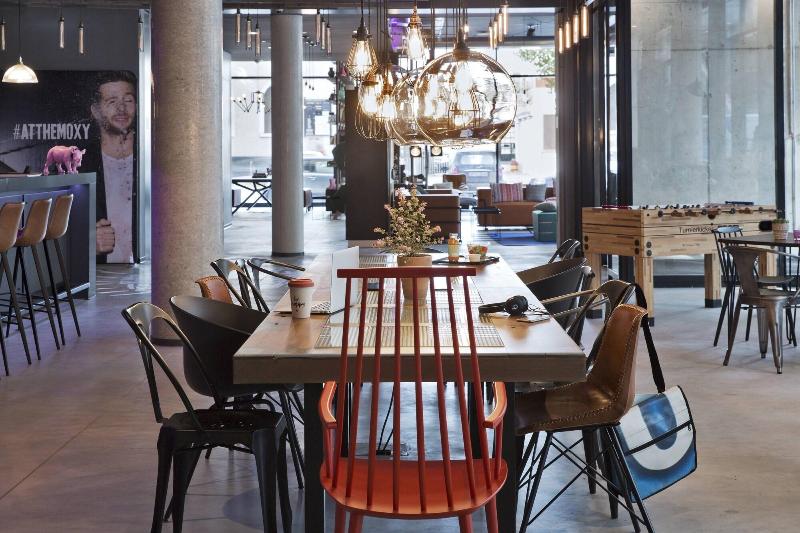 Moxy Frankfurt East - Restoran