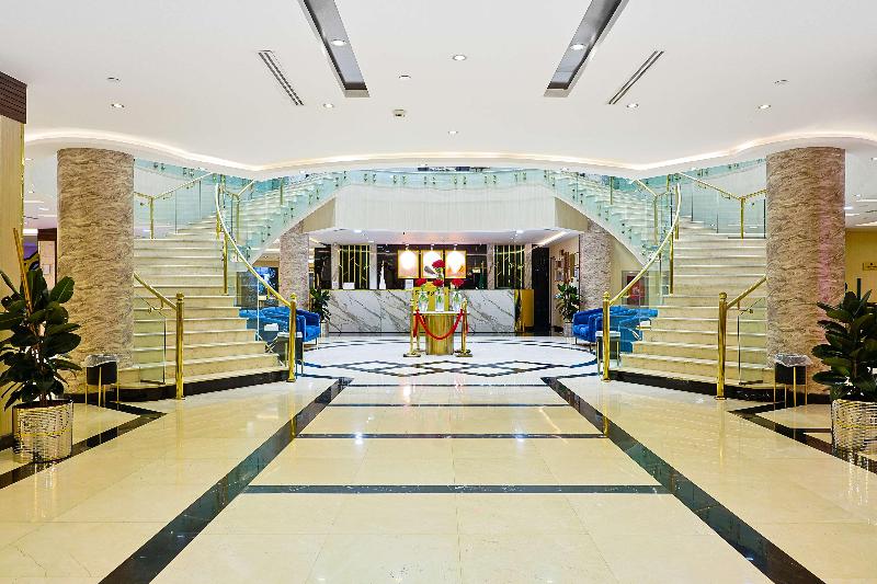 Al Ansar Golden Tulip - Lobi