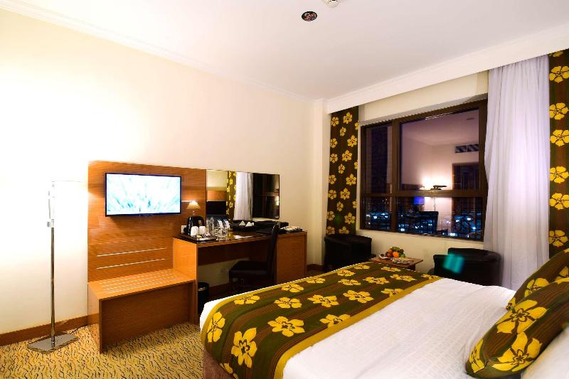 Al Ansar Golden Tulip - Oda