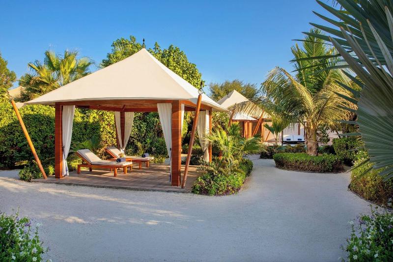 The Ritz-Carlton Ras Al Khaimah, Al Hamra Beach - Havuz