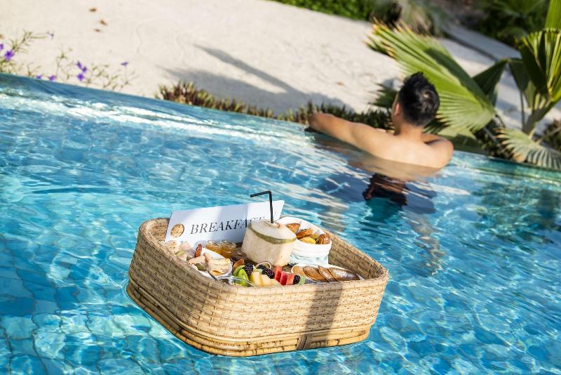 The Ritz-Carlton Ras Al Khaimah, Al Hamra Beach - Restoran