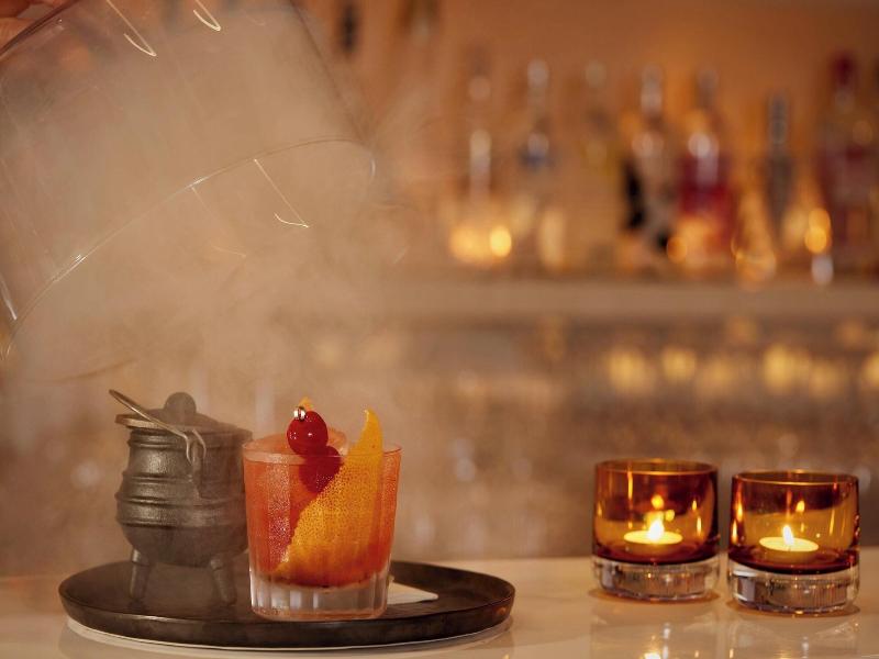 Autograph Collection Paragraph Resort & Spa,Shekve - Bar