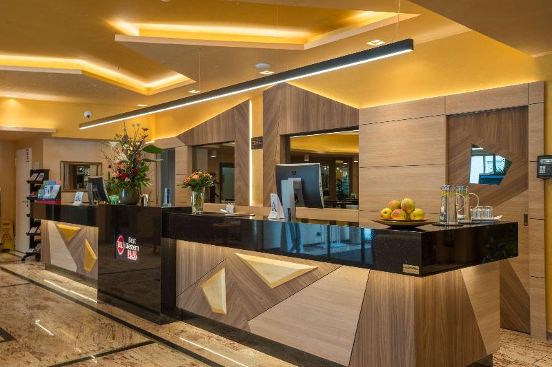 Best Western Plus Hotel Fuessen - Lobi