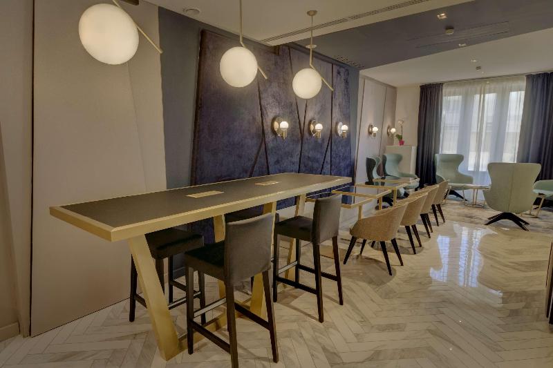 Best Western Plus Hotel Comedie Saint Roch - Bar