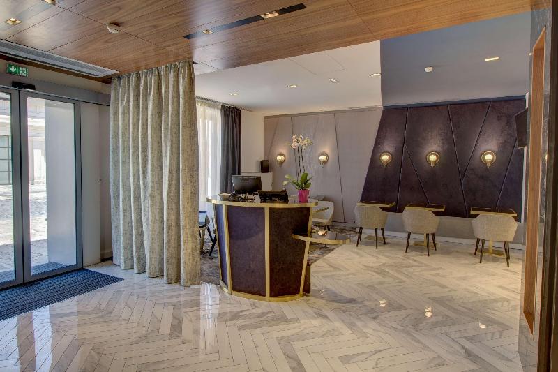 Best Western Plus Hotel Comedie Saint Roch - Lobi
