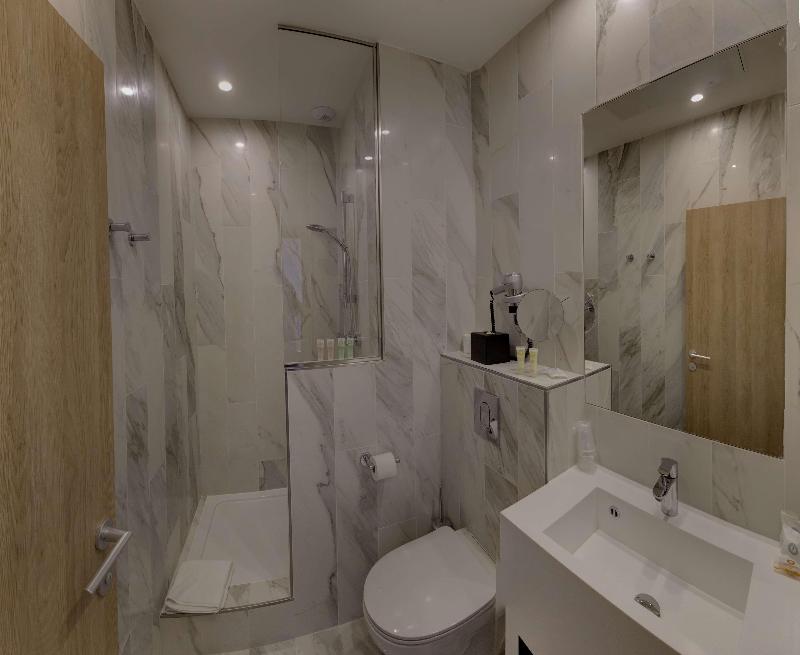 Best Western Plus Hotel Comedie Saint Roch - Oda
