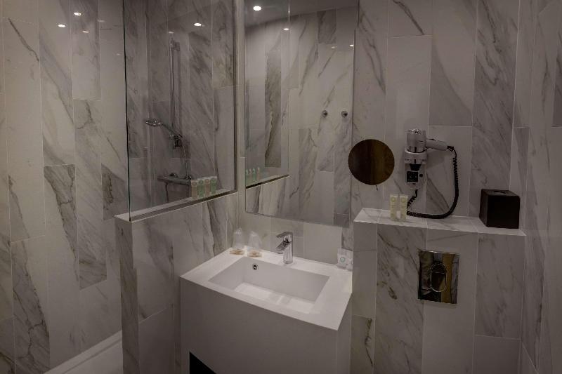 Best Western Plus Hotel Comedie Saint Roch - Oda