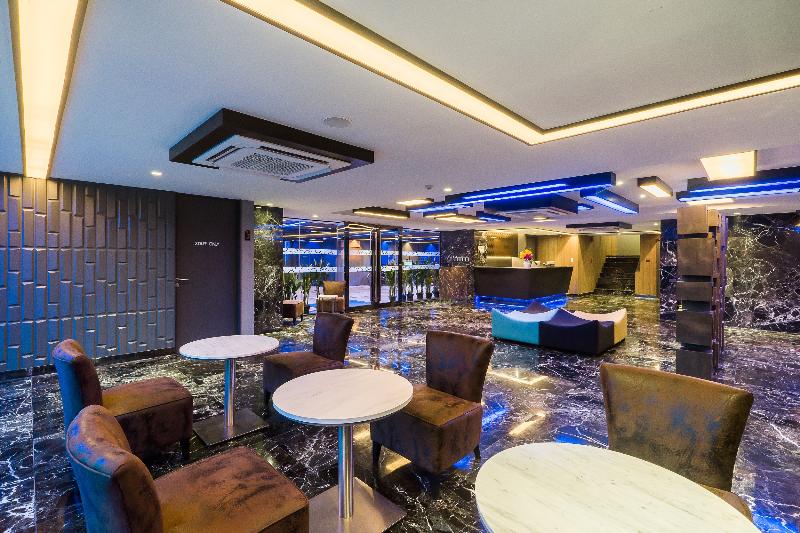 Citrus Suites Sukhumvit 6 by Compass Hospitality - Lobi