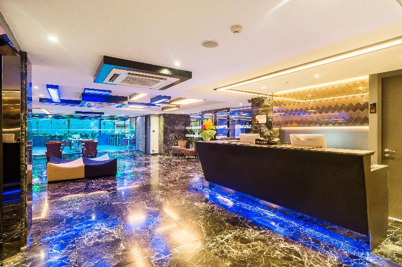Citrus Suites Sukhumvit 6 by Compass Hospitality - Lobi