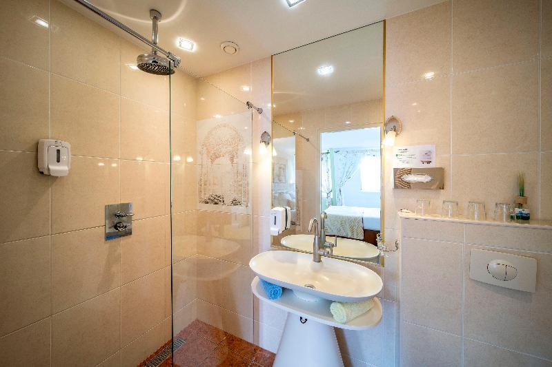 Hotel Jupiter - Oda