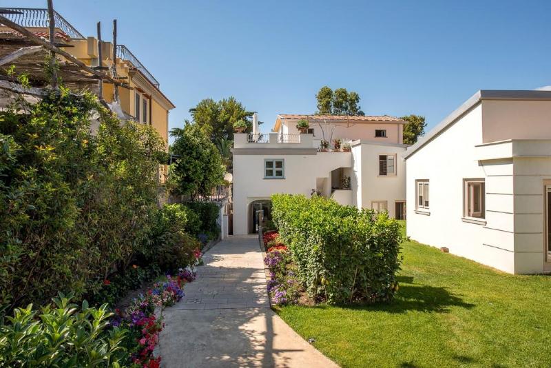 Don Antonino Relais - Genel