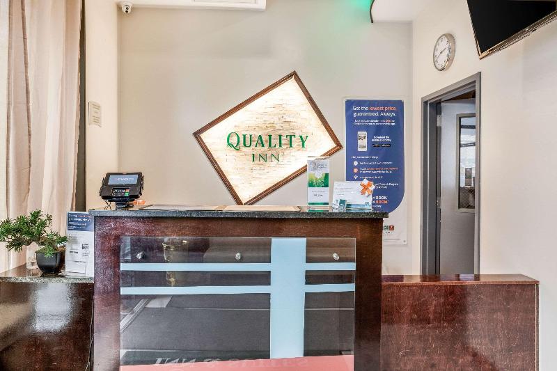 Quality Inn near Sunset Park - Lobi