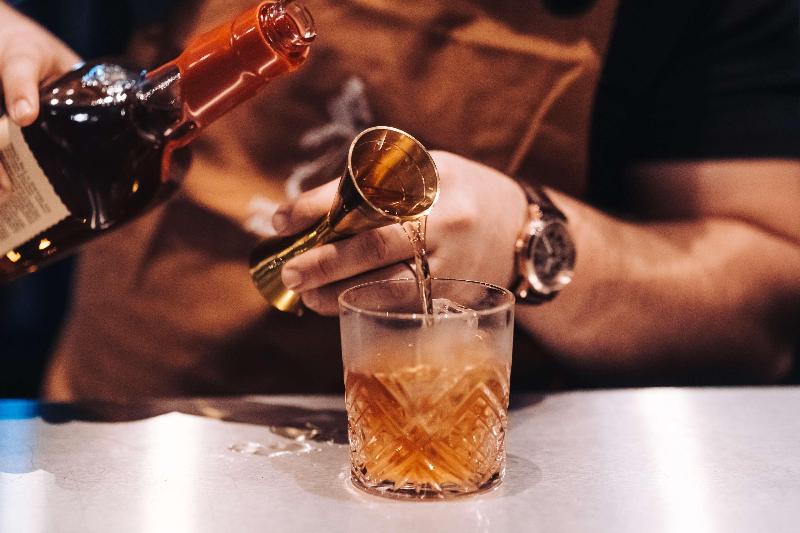 Radisson Blu Hotel Dubai Waterfront - Bar