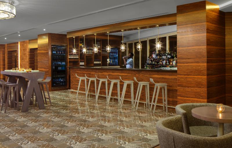 Radisson Blu Hotel Dubai Waterfront - Bar