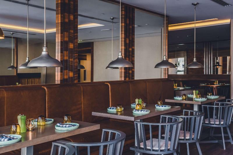 Radisson Blu Hotel Dubai Waterfront - Bar
